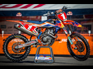 https://image.noelshack.com/minis/2018/24/7/1529267671-dungey-ktm-odvx1887-1024x683.png