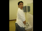 https://image.noelshack.com/minis/2018/26/3/1530106792-pisser-lavabo.png