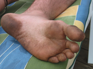 https://image.noelshack.com/fichiers/2018/27/6/1530979898-dirty-foot-1466456.jpg