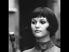 https://image.noelshack.com/minis/2018/29/7/1532274605-557full-claudia-cardinale.png