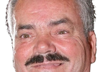 https://image.noelshack.com/fichiers/2018/35/4/1535634471-1488374452-risitas-gros-plan.png