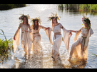 https://www.noelshack.com/2018-36-5-1536325562-blog-ivan-kupala-girls-in-river.jpg