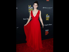 https://image.noelshack.com/fichiers/2018/40/2/1538455349-alexandra-daddario-nomis-premiere-02-662x927.jpg