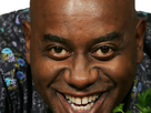 https://image.noelshack.com/fichiers/2018/44/3/1541000238-ainsley-harriot-headshot3.jpg