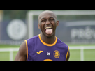 https://image.noelshack.com/fichiers/2018/45/3/1541623751-stephane-mbia-fin-septembre2.png