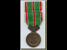 https://image.noelshack.com/fichiers/2018/45/5/1541796833-medaille7.gif