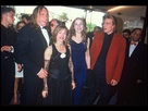 https://image.noelshack.com/fichiers/2018/48/7/1543784209-archives-gerard-depardieu-avec-femme-elisabeth-leurs-enfants-julie-guillaume-festival-exact1024x768-l.jpg