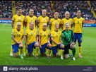 https://image.noelshack.com/fichiers/2019/04/5/1548445584-groupe-de-lequipe-de-la-suede-presente-la-coupe-du-monde-feminine-de-la-fifa-allemagne-2011-demi-finale-entre-le-japon-3-1-en-suede-c5dxt3.jpg