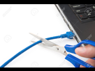 https://image.noelshack.com/fichiers/2019/07/3/1550079252-51361624-couper-un-cable-reseau-connecte-a-un-ordinateur-portable.jpg