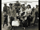 https://image.noelshack.com/fichiers/2019/07/5/1550259750-vietnamese-refugees-on-us-carrier-operation-frequent-wind.jpg