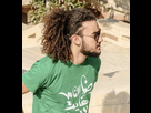 https://image.noelshack.com/fichiers/2019/07/7/1550443068-a-picture-of-a-white-male-with-long-blonde-curls-styled-back-with-an-alice-band-like-the-one-popularized-by-david-beckham-in-the-2000s.jpg