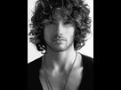 https://image.noelshack.com/fichiers/2019/10/7/1552207477-curly-long-hair-men.jpg