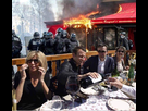 https://image.noelshack.com/fichiers/2019/12/1/1552945909-macron-fouquets.jpg