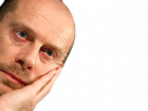 https://image.noelshack.com/minis/2019/12/6/1553333883-french-writer-alain-soral-attends-a-news-conference-in-paris-5156213.png