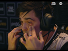 https://image.noelshack.com/fichiers/2019/15/7/1555255242-shoxyeux-lol.png