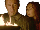 https://image.noelshack.com/fichiers/2019/17/7/1556467206-stannis-melisandre-2.png