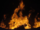 https://image.noelshack.com/fichiers/2019/18/4/1556818344-fire-in-ranua.jpg