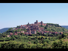 https://image.noelshack.com/fichiers/2019/27/7/1562515714-18-06-06-vezelay-vue-lointaine.jpg