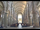 https://image.noelshack.com/fichiers/2019/27/7/1562515720-18-07-17-interieur-de-la-basilique-de-vezelay.jpg