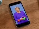 https://image.noelshack.com/fichiers/2019/28/7/1563096563-angela-merkel-mobile-shake.gif