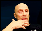 https://image.noelshack.com/fichiers/2019/29/1/1563199939-soral-se-frotte-le-menton-ee728.jpg