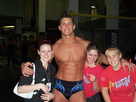 https://image.noelshack.com/fichiers/2019/32/2/1565090365-randy-orton-with-his-fans.jpg