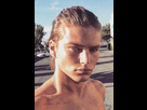 https://image.noelshack.com/fichiers/2019/35/7/1567368991-jordan-barrett-in-an-instagram-selfie-as-seen-in-january-2017.jpg