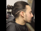 https://image.noelshack.com/fichiers/2019/37/7/1568575894-chignon-man-bun-top-knot-cheveux-long-homme-brun-queu-de-cheval-garcon-e1498736444393.jpg
