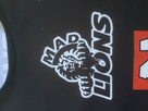 https://www.noelshack.com/2019-39-7-1569767934-maillot-mad-lions-logo.jpg