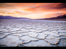 https://image.noelshack.com/fichiers/2019/49/7/1575829904-death-valley-badwater-gi-857642770-1024x683.jpg