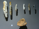 https://www.noelshack.com/2020-07-1-1581362726-prehistoric-tools-les-combarelles-les-eyzies-de-tayac-mnp.jpg