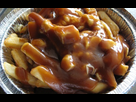 https://image.noelshack.com/fichiers/2020/09/3/1582731452-la-sauce-poutine-plat-quebecois.png