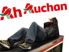 https://image.noelshack.com/fichiers/2020/15/1/1586139343-auchan.png