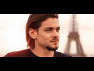 https://image.noelshack.com/fichiers/2020/15/5/1586520461-rayane-bensetti-devoile-une-photo-de-lui-avec-son-fils-grande.jpg