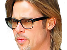 https://image.noelshack.com/fichiers/2020/16/5/1587108858-brad-pitt-impressionne.png