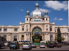 https://image.noelshack.com/fichiers/2020/17/2/1587475430-1200px-lviv-railway-station.jpg