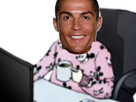 https://image.noelshack.com/fichiers/2020/20/7/1589722139-ronaldo-ordinateur.png