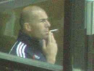 https://image.noelshack.com/fichiers/2020/22/2/1590498890-1530052668-zidane.jpg