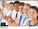 https://image.noelshack.com/fichiers/2020/26/5/1593125268-ligne-des-gens-d-affaires-heureux-et-positifs-d-applaudissements-55896673.jpg