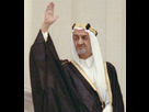 https://image.noelshack.com/fichiers/2020/28/2/1594117009-king-faisal-of-saudi-arabia-on-on-arrival-ceremony-welcoming-05-27-1971-cropped.jpg