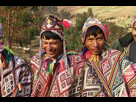 https://image.noelshack.com/fichiers/2020/28/2/1594123920-ggkp-peru-two-local-men-ponchos.jpg