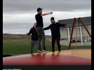 https://image.noelshack.com/fichiers/2020/31/1/1595879834-trampoline.png