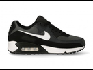 https://image.noelshack.com/fichiers/2020/32/2/1596545687-10019185-chaussures-nike-air-max-90-grise-blanche-et-noire-vue-par-paire.jpg