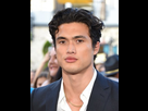 https://image.noelshack.com/fichiers/2020/35/6/1598702862-bigstock-los-angeles-may-charles-melton-400x505.jpg