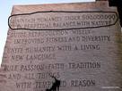 https://image.noelshack.com/fichiers/2020/36/7/1599409738-georgia-guidestones-top-commandments.jpg