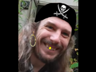 https://image.noelshack.com/fichiers/2020/41/6/1602349323-tev-pirate-lol.png