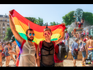 https://image.noelshack.com/fichiers/2020/45/3/1604518602-gay-pride-2019-157-1.jpg