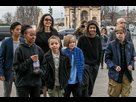 https://image.noelshack.com/fichiers/2020/46/4/1605167586-actress-angelina-jolie-and-her-children-maddox-jolie-pitt-news-photo-1585341604.jpg