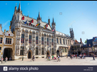 https://www.noelshack.com/2020-49-1-1606764050-place-burg-et-l-hotel-de-ville-hotel-de-ville-stadsbestuur-bruge-avec-visites-de-sites-touristes-bruges-belgique-pc7n58.jpg