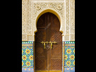 https://image.noelshack.com/fichiers/2020/49/7/1607262400-11815859-moroccan-architecture-traditional-design.jpg